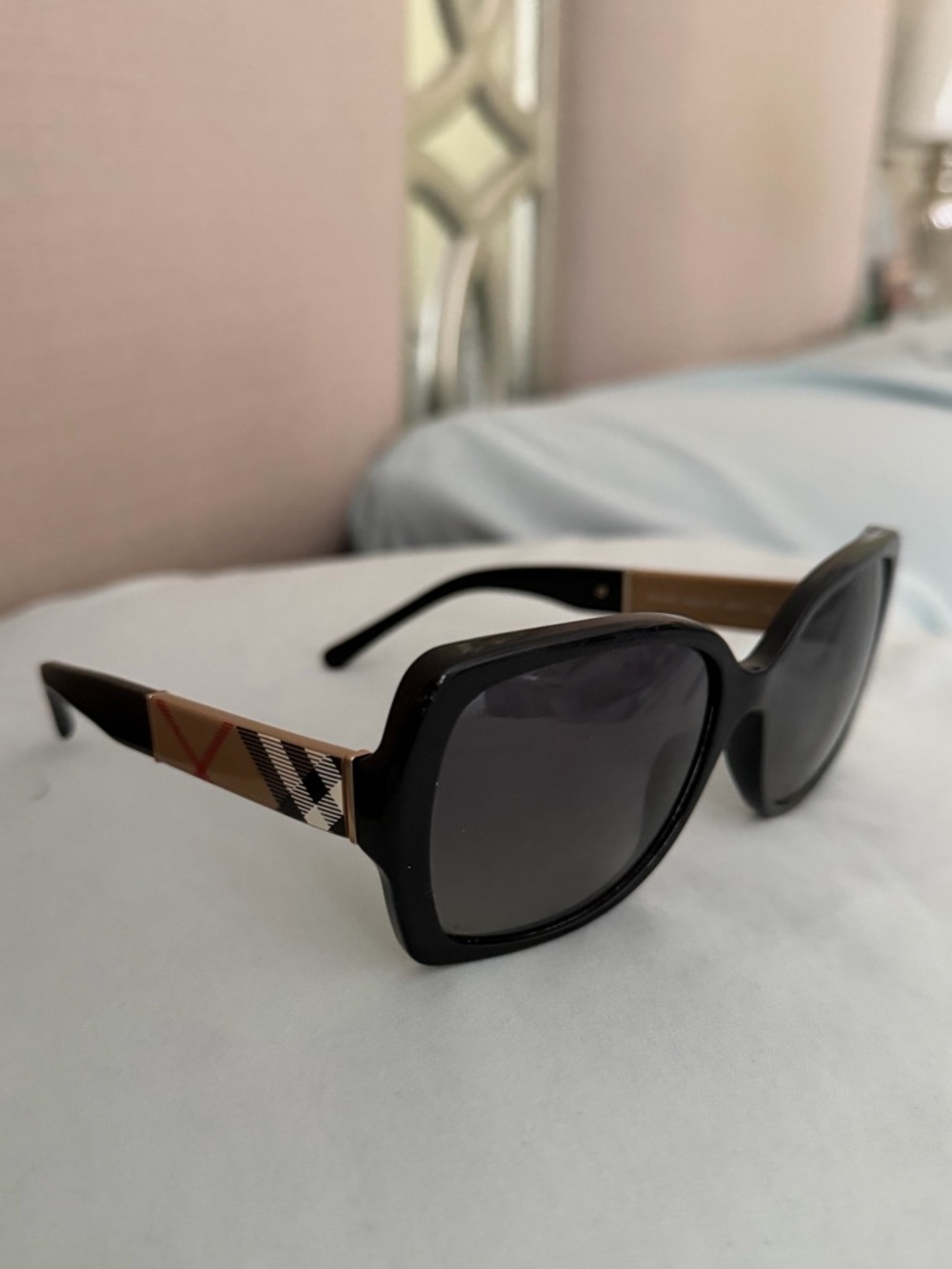 Burberry Black Sunglasses with Signature Beige Plaid Temples